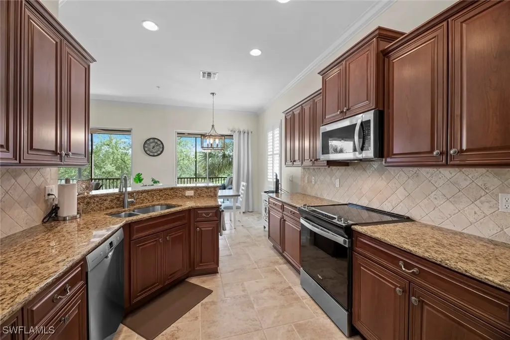 10361 Glastonbury Circle Fort Myers FL 33913