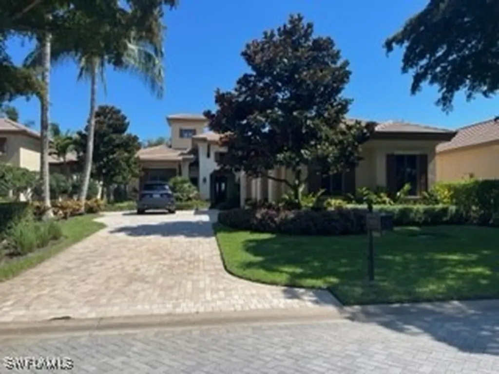 28662 La Caille Drive Naples FL 34119