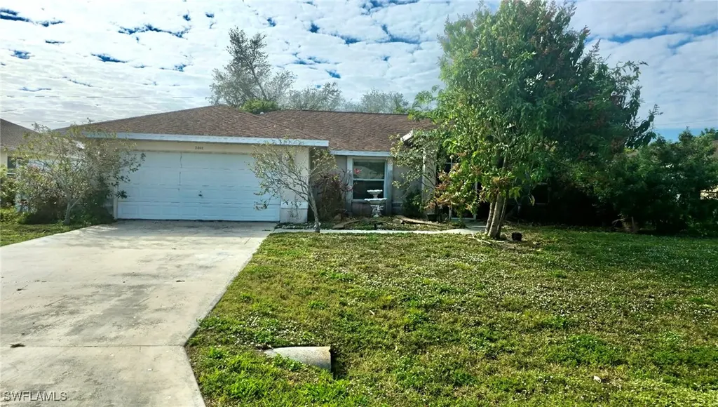 2404 SE 8th Place Cape Coral FL 33990