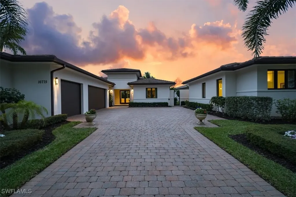 Naples FL, 16775 Cabreo Drive