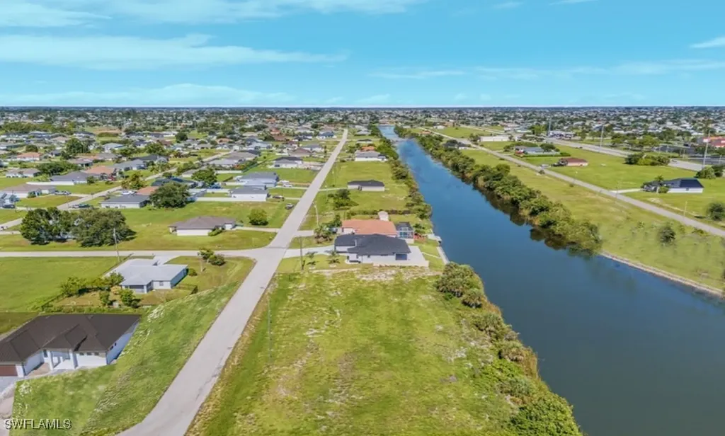 428 NW 9th Street Cape Coral FL 33993