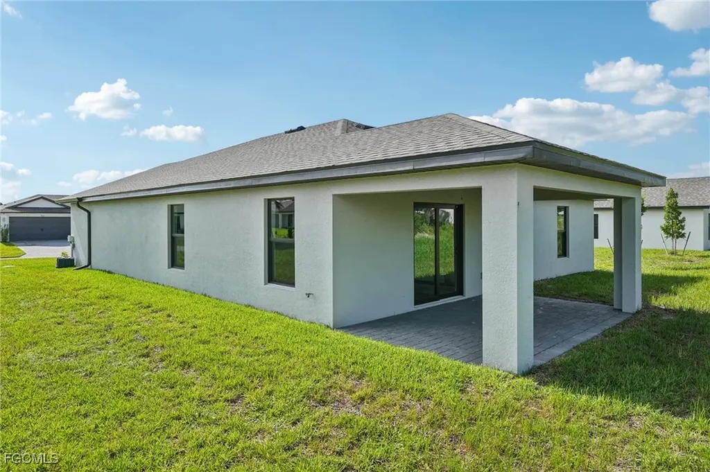 812 Gen D Macarthur Avenue Labelle FL 33935