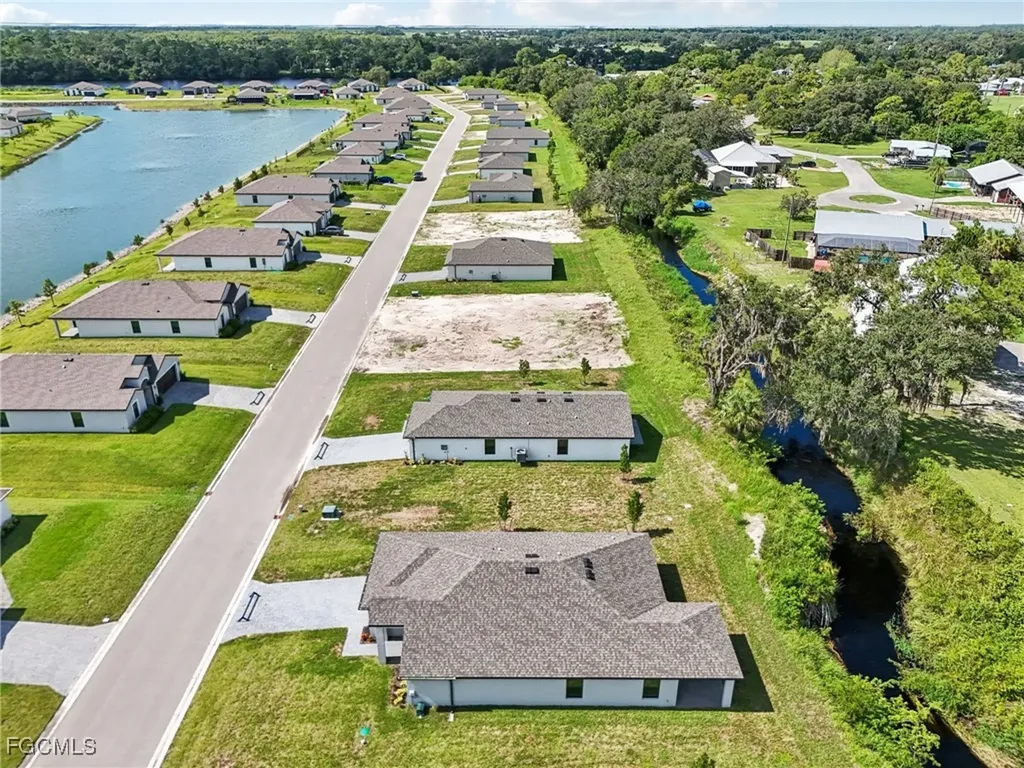 812 Gen D Macarthur Avenue Labelle FL 33935
