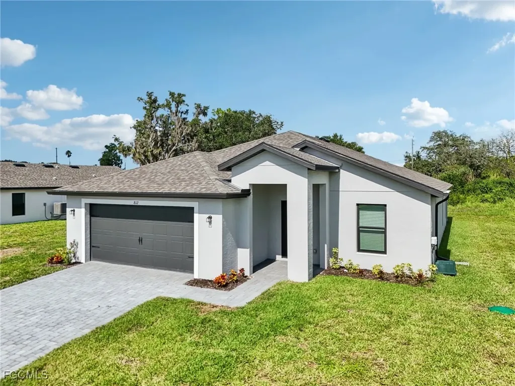 812 Gen D Macarthur Avenue Labelle FL 33935