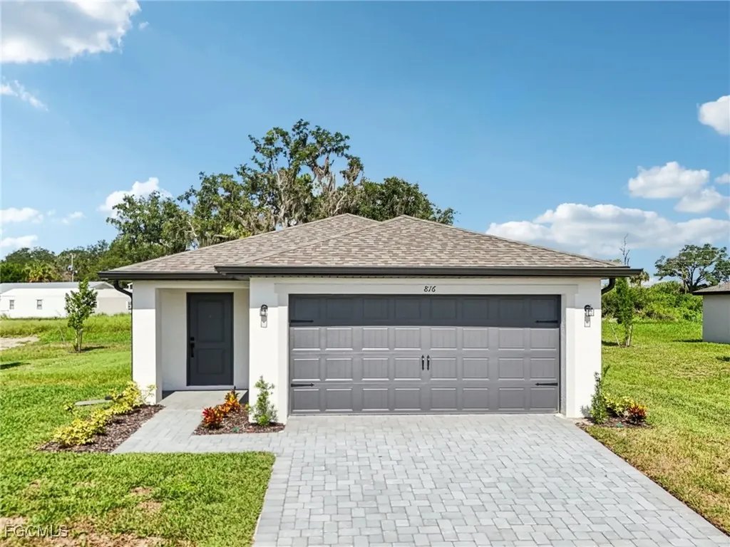 816 Gen D Macarthur Avenue Labelle FL 33935