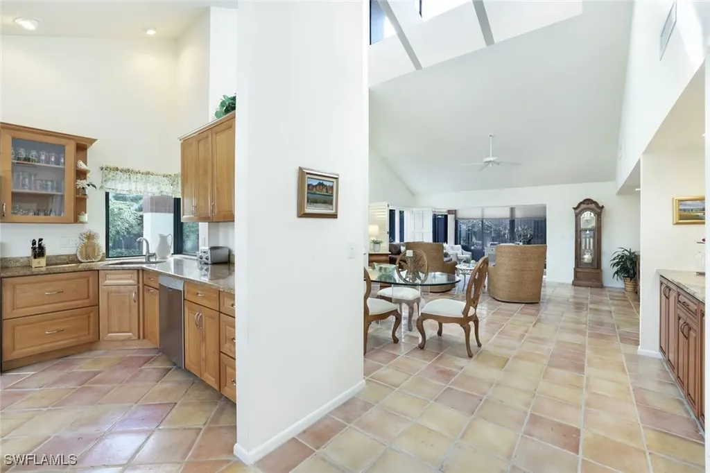 583 Bay Villas Lane Naples FL 34108