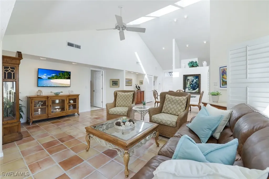 583 Bay Villas Lane Naples FL 34108