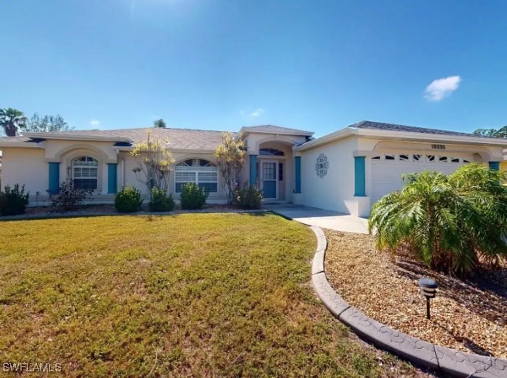 18335 Lamont Avenue Port Charlotte FL 33948