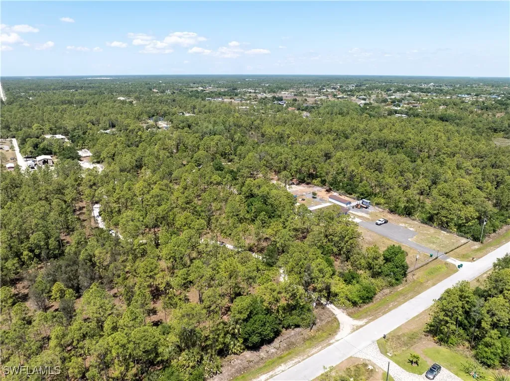 5045 44th Street NE Naples FL 34120