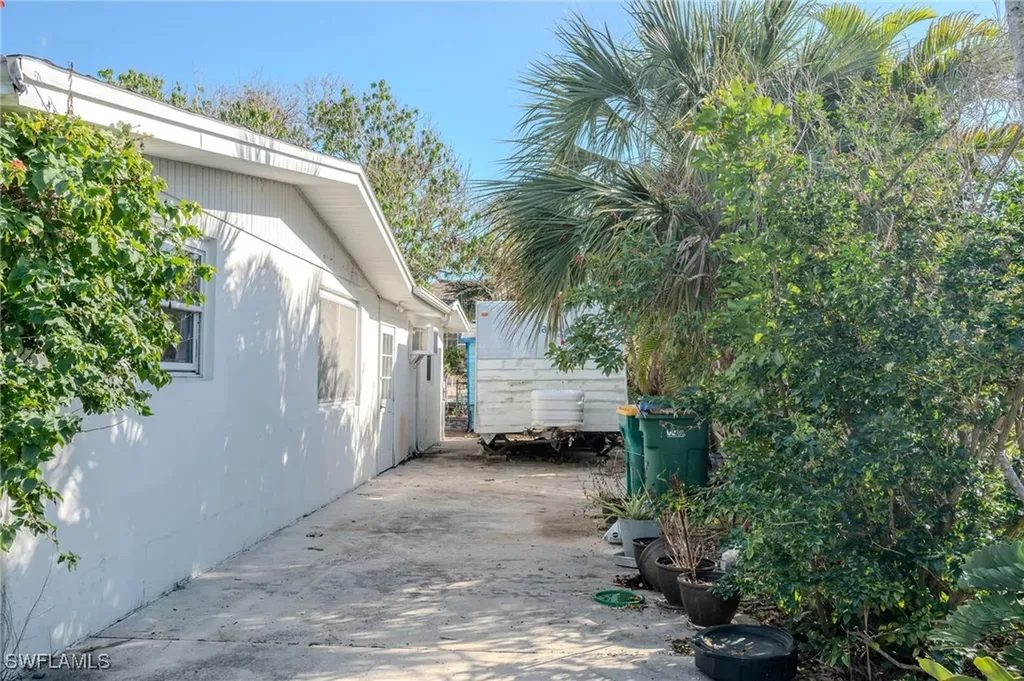 222 1st Street Bonita Springs FL 34134