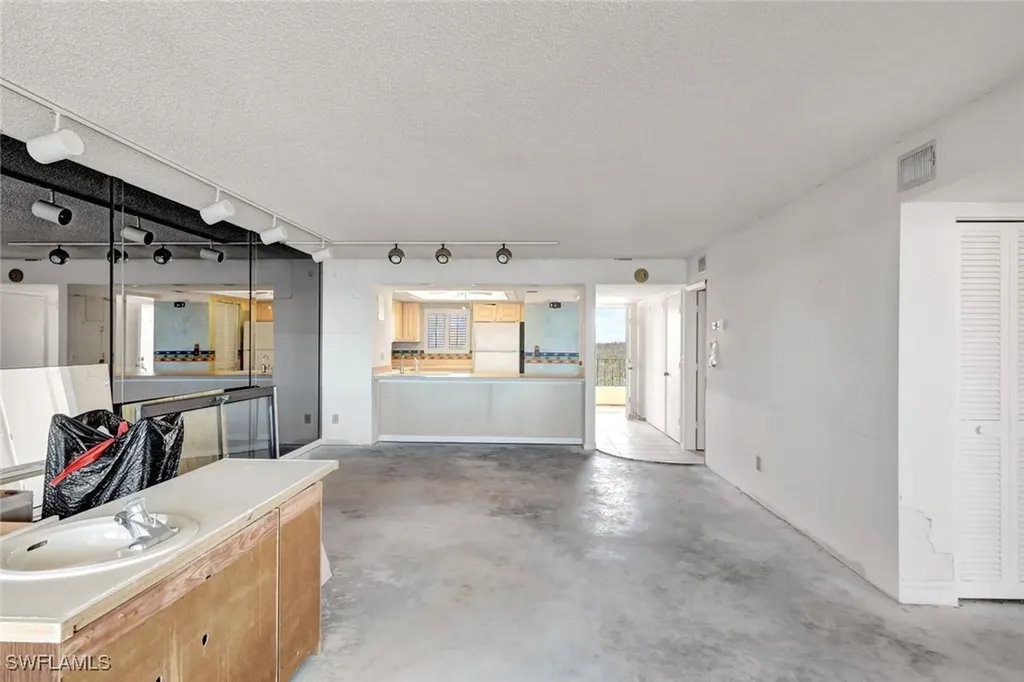 15021 Punta Rassa Road Fort Myers FL 33908
