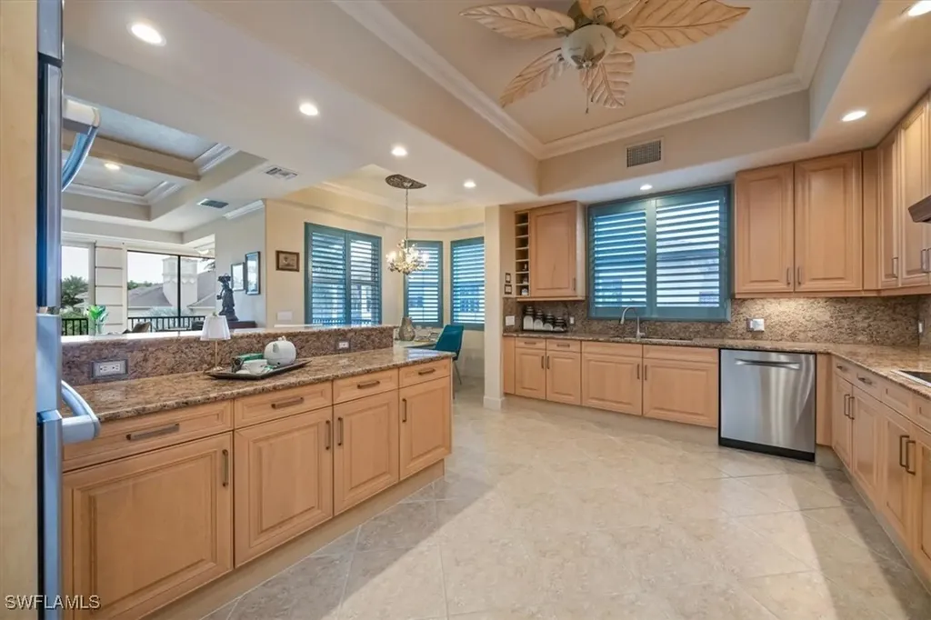 501 Avellino Isle Circle Naples FL 34119