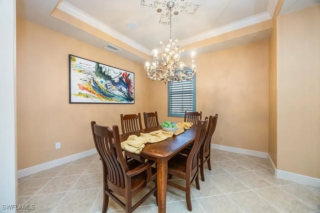 501 Avellino Isle Circle Naples FL 34119