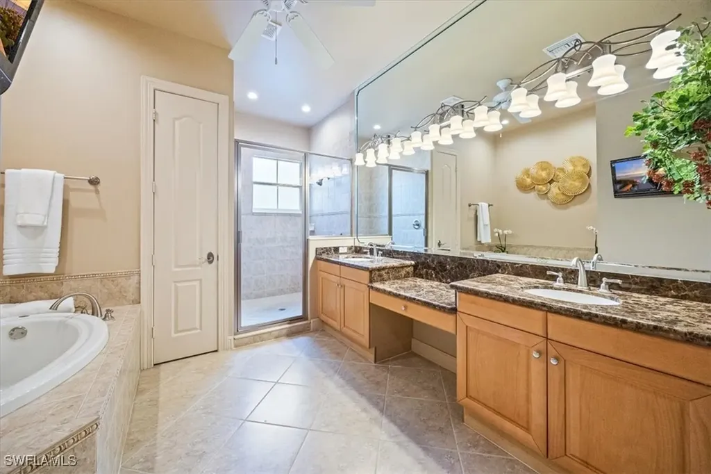 501 Avellino Isle Circle Naples FL 34119