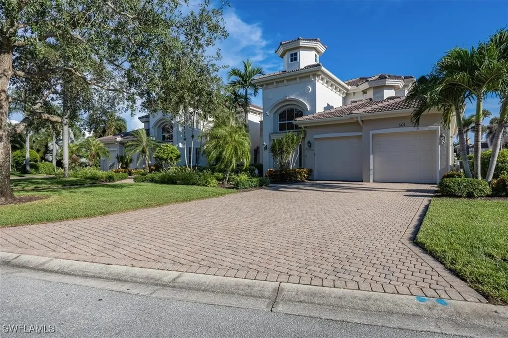 501 Avellino Isle Circle Naples FL 34119