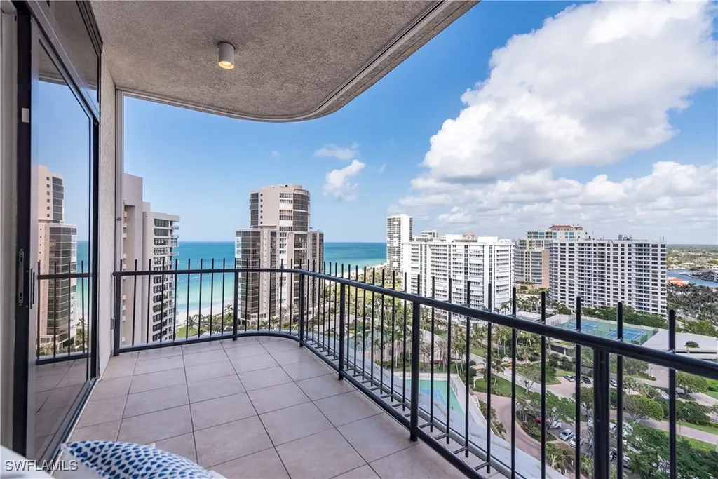 4251 Gulf Shore Boulevard N Naples FL 34103