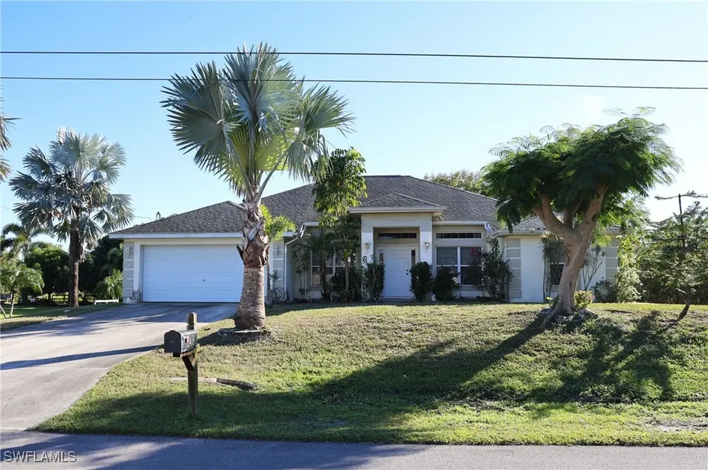 1418 Graham Circle Lehigh Acres FL 33936