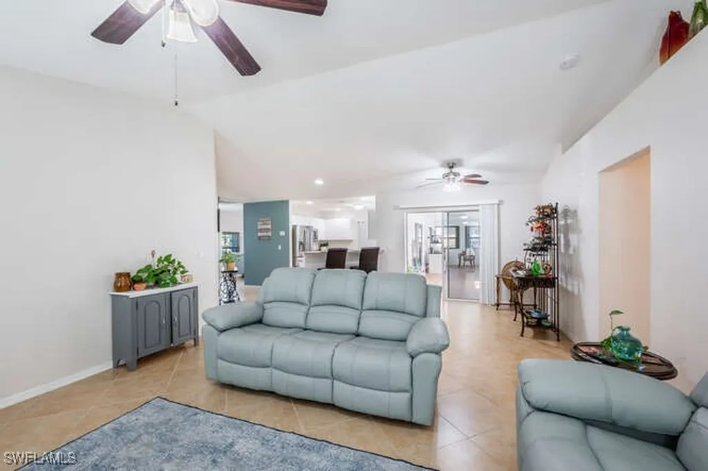 1914 NE 34th Street Cape Coral FL 33909