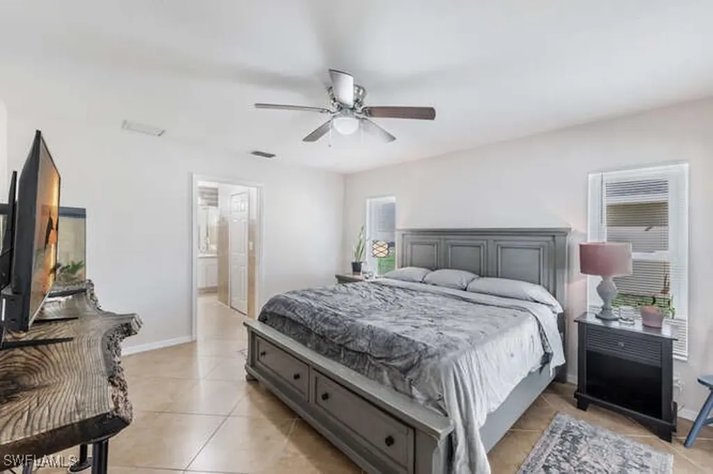 1914 NE 34th Street Cape Coral FL 33909