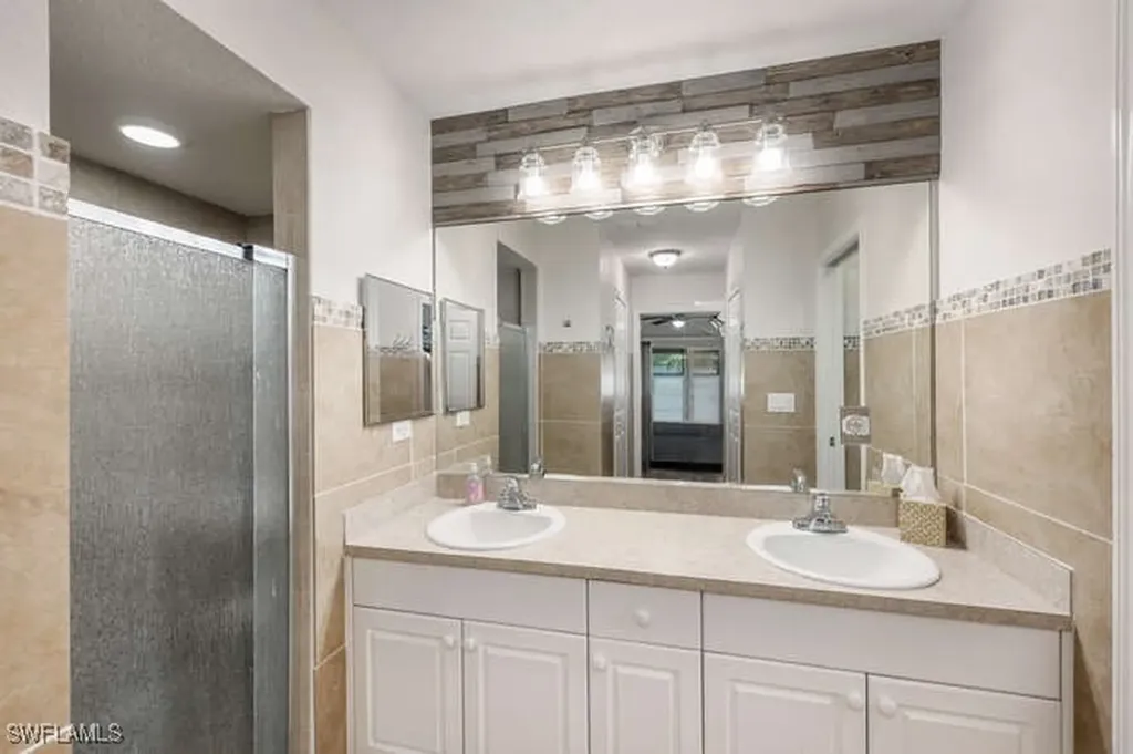 1914 NE 34th Street Cape Coral FL 33909