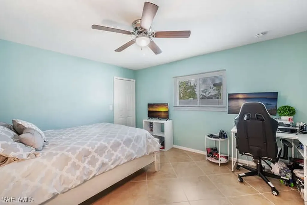 1914 NE 34th Street Cape Coral FL 33909