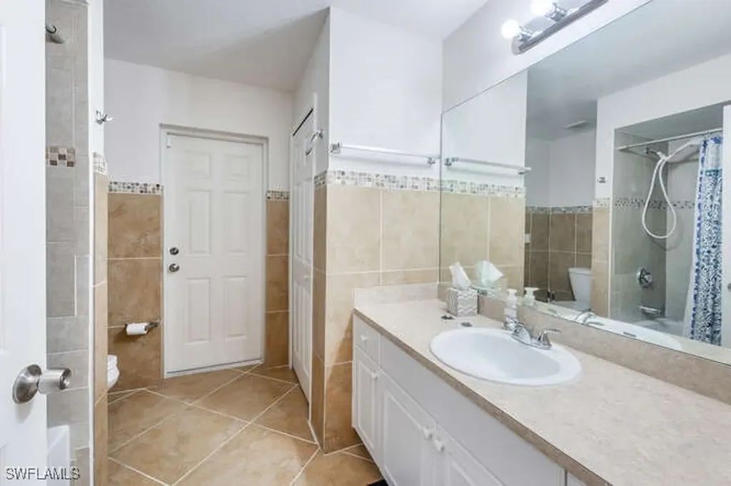 1914 NE 34th Street Cape Coral FL 33909