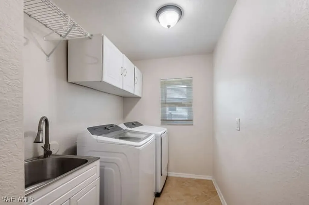 1914 NE 34th Street Cape Coral FL 33909