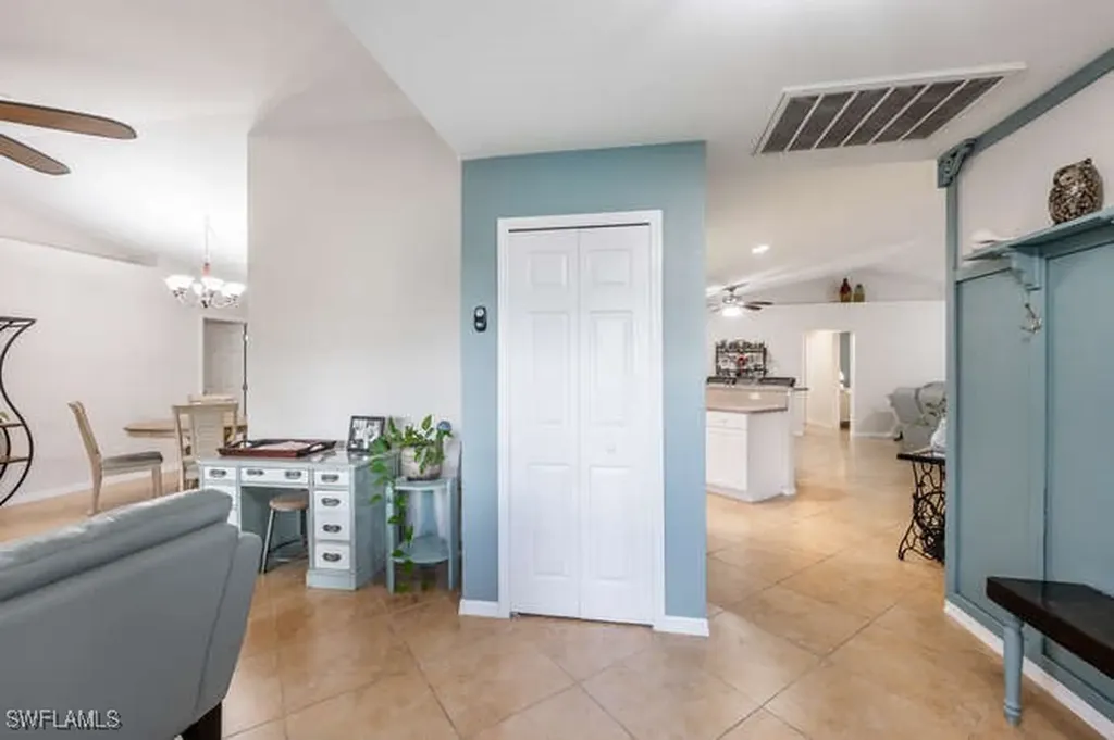 1914 NE 34th Street Cape Coral FL 33909