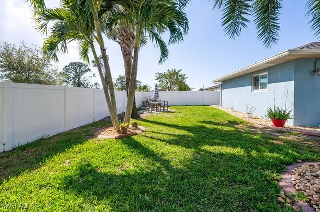 1914 NE 34th Street Cape Coral FL 33909
