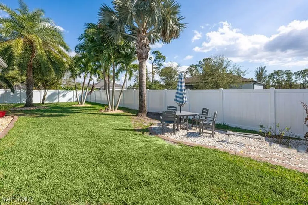 1914 NE 34th Street Cape Coral FL 33909