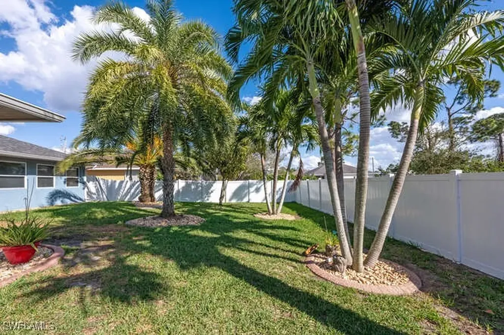 1914 NE 34th Street Cape Coral FL 33909
