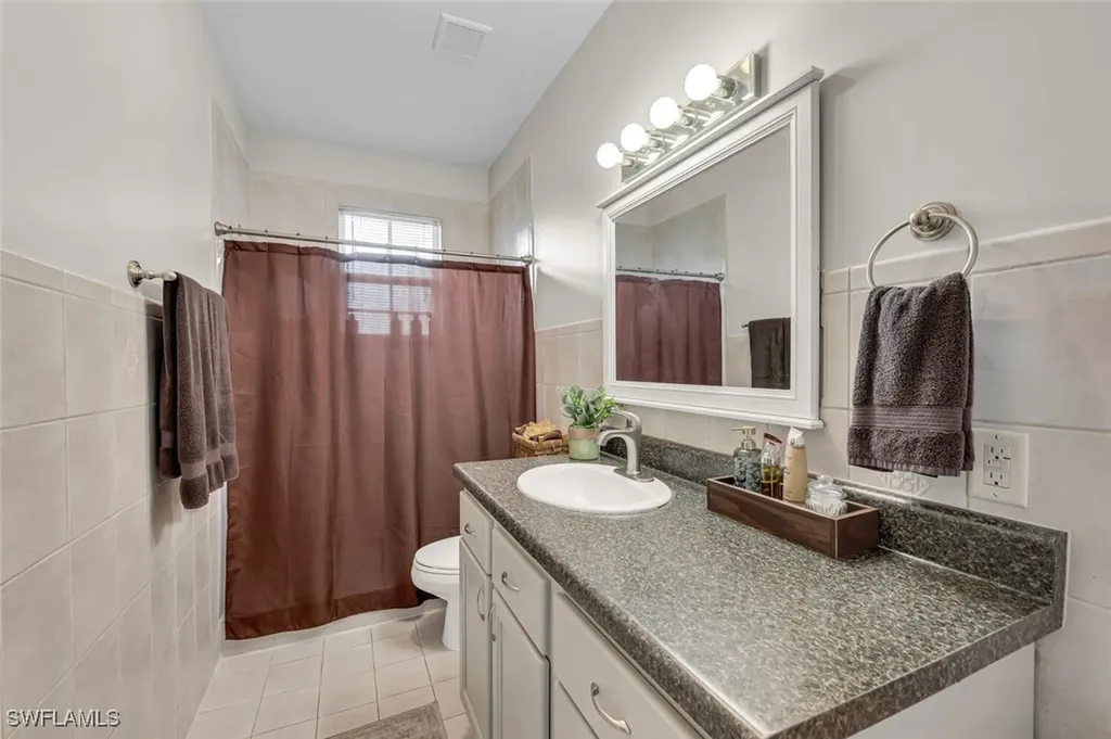 2735 20th Avenue SE Naples FL 34117