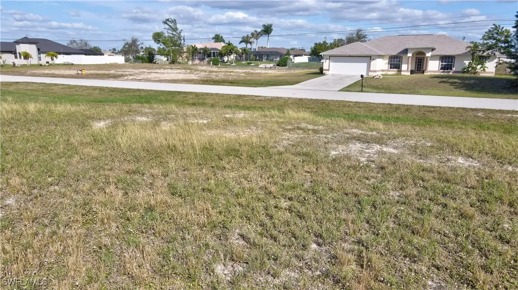 3226 SW 11th Court Cape Coral FL 33914