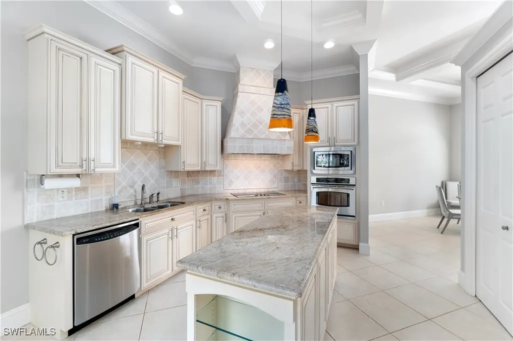 9915 El Greco Circle Bonita Springs FL 34135