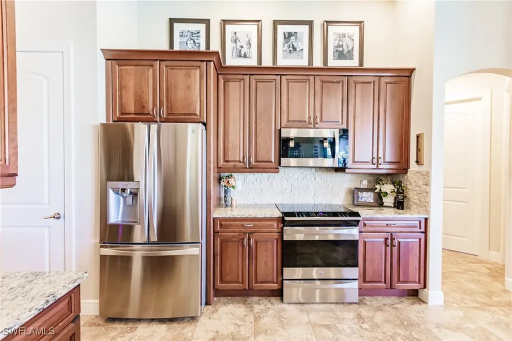 133 SW 54th Terrace Cape Coral FL 33914