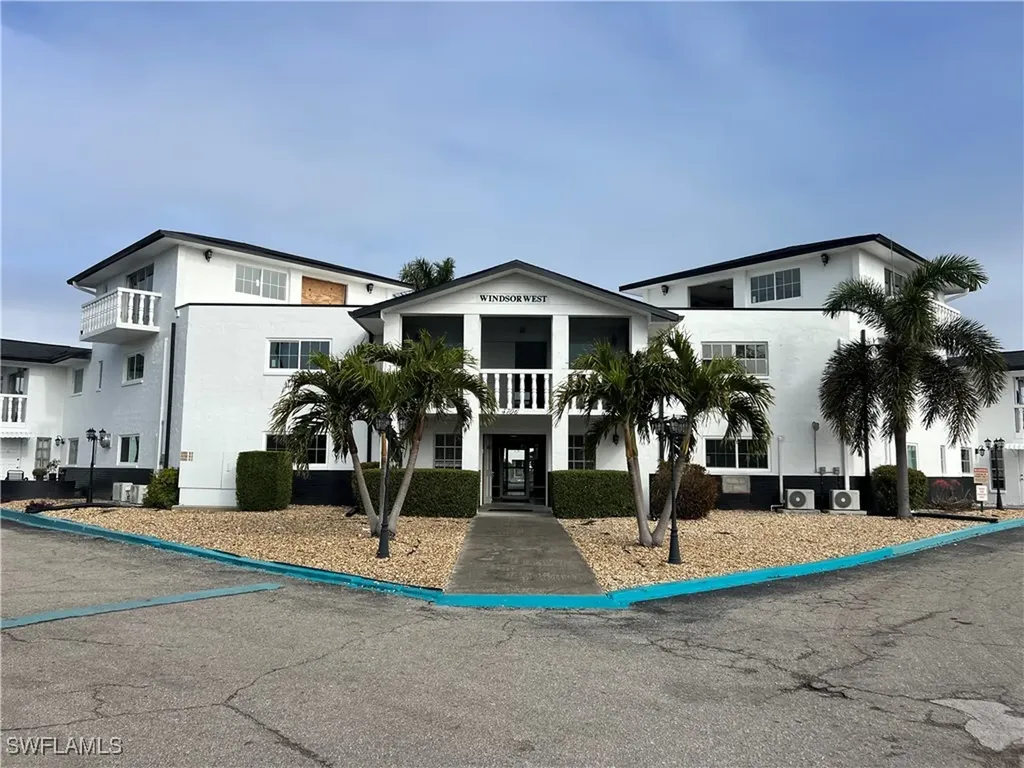 3704 Broadway Fort Myers FL 33901