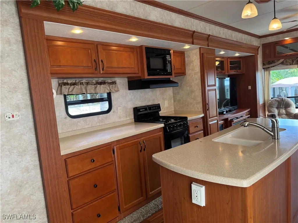 69 Kumquat Lane Naples FL 34114