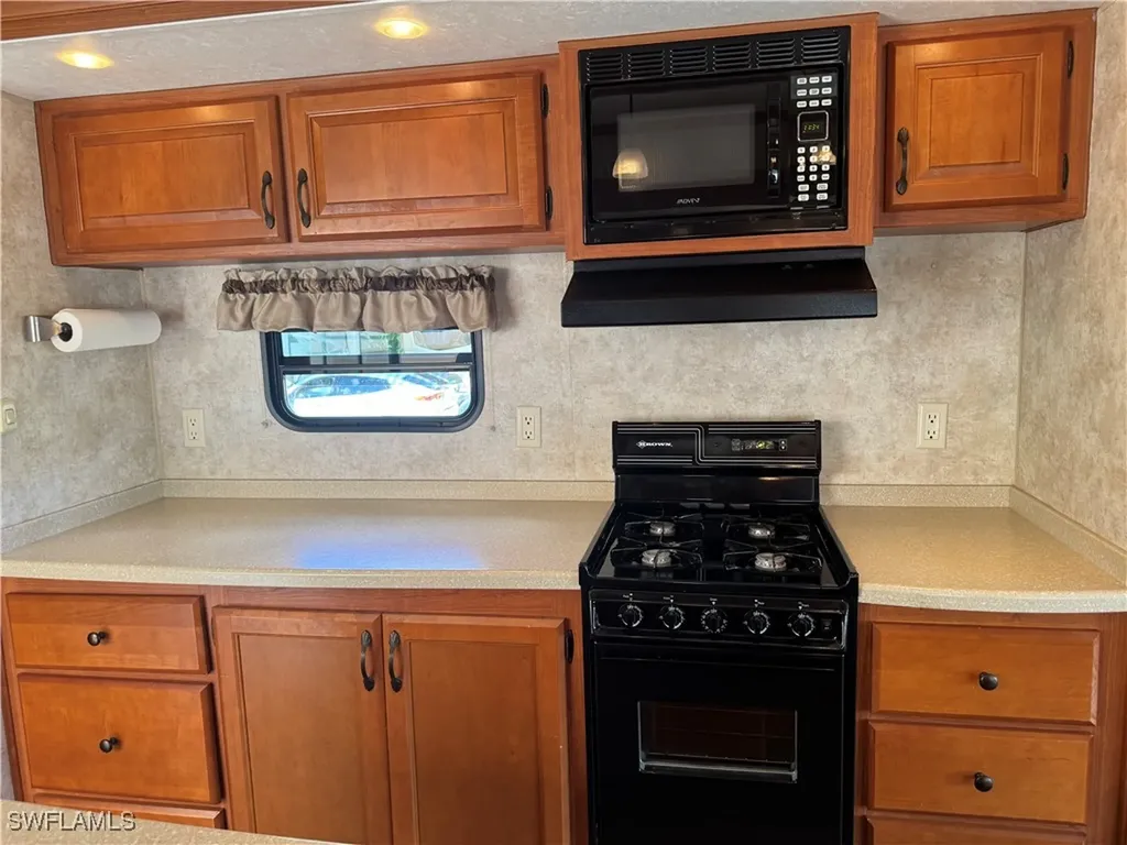 69 Kumquat Lane Naples FL 34114