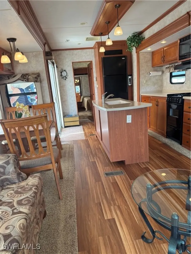 69 Kumquat Lane Naples FL 34114