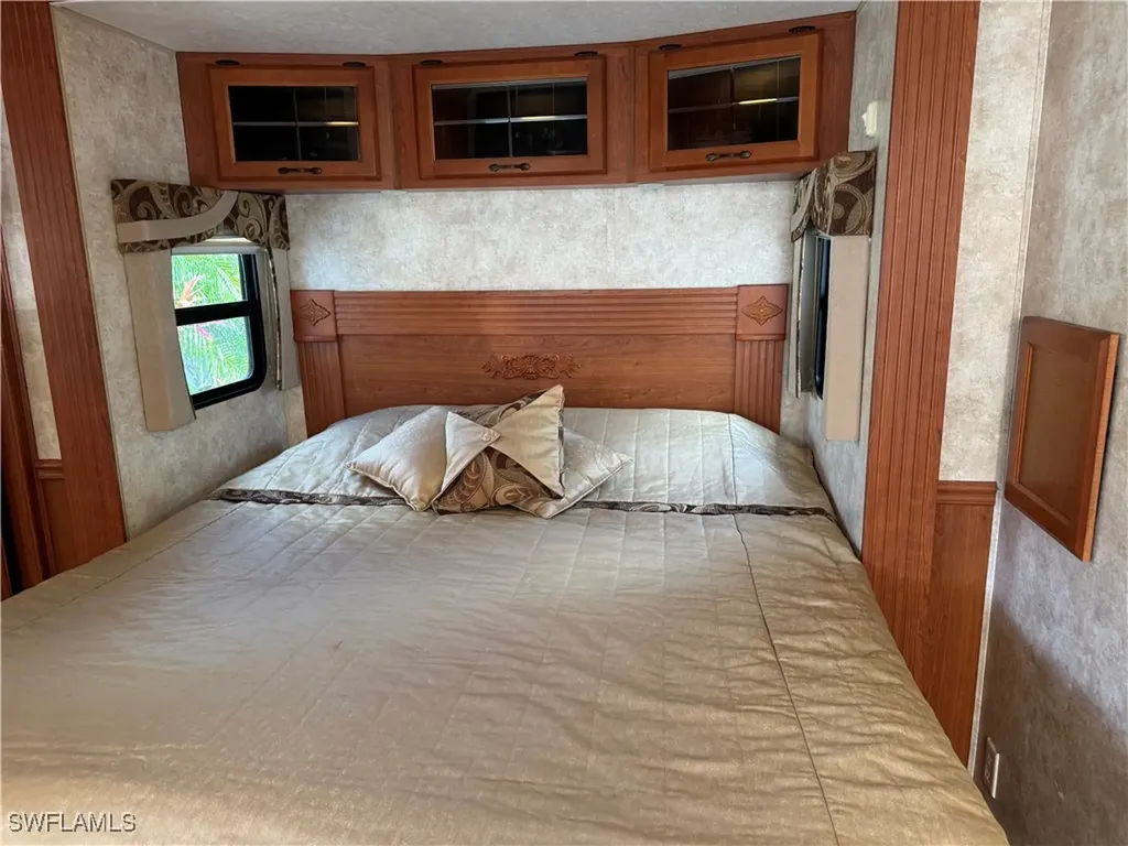 69 Kumquat Lane Naples FL 34114