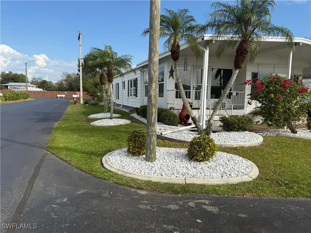 North Fort Myers FL, 569 Winning Way