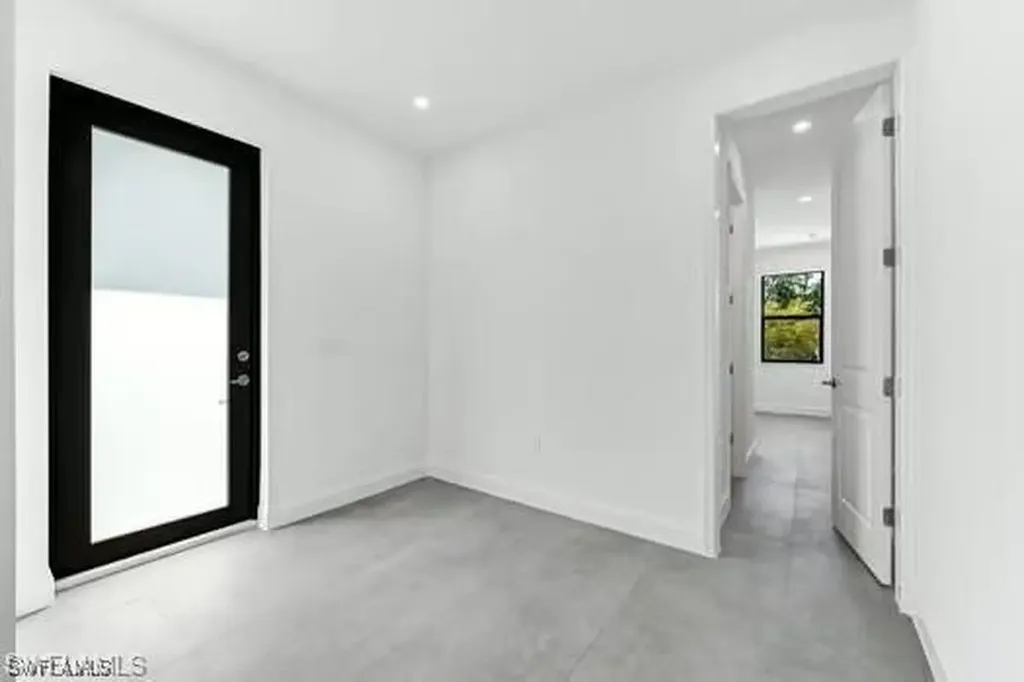 11651 Mckenna Avenue Bonita Springs FL 34135