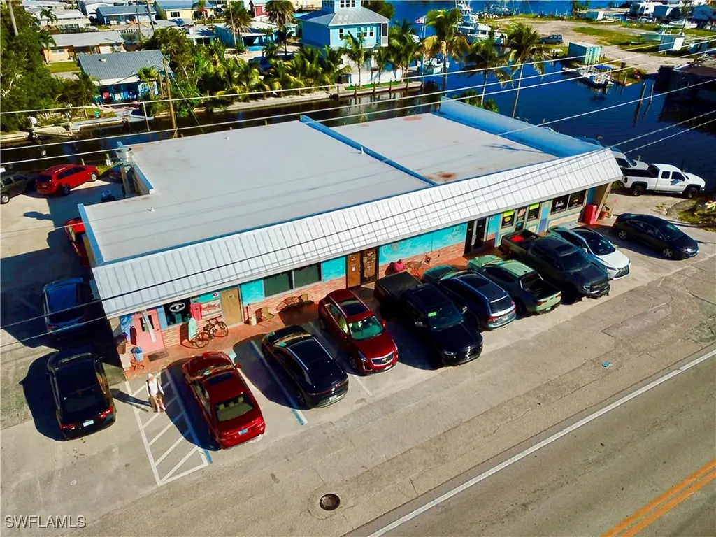 4548-4566 Pine Island Road NW Matlacha FL 33916