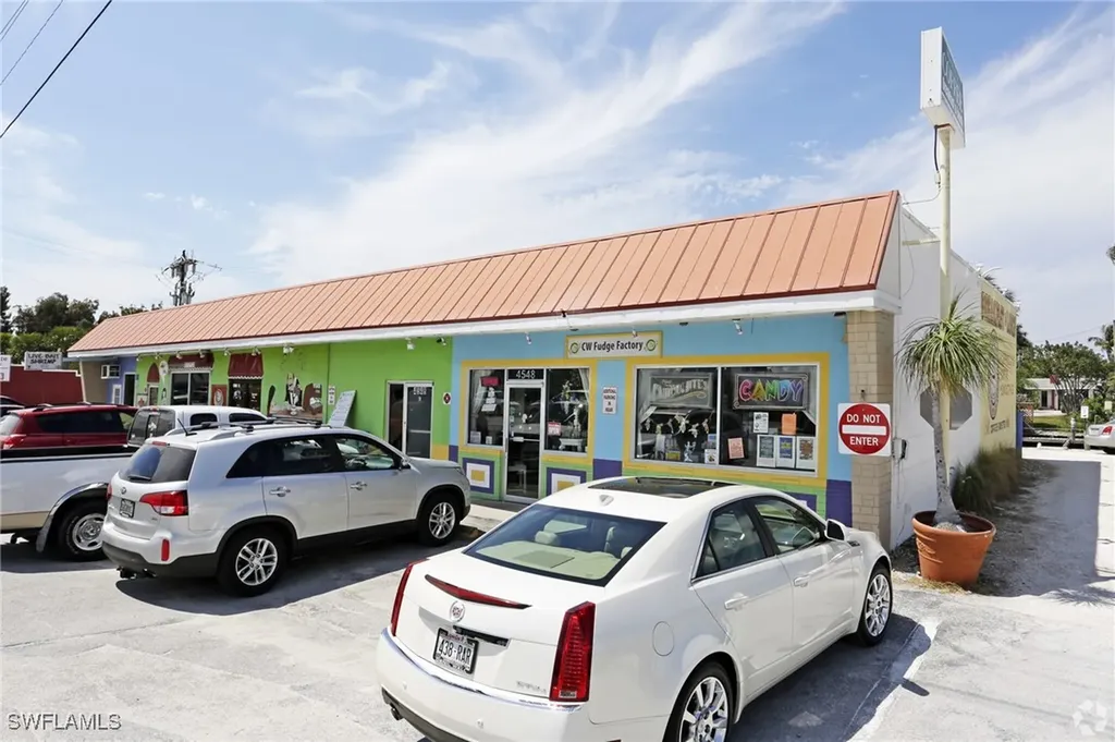 4548-4566 Pine Island Road NW Matlacha FL 33916
