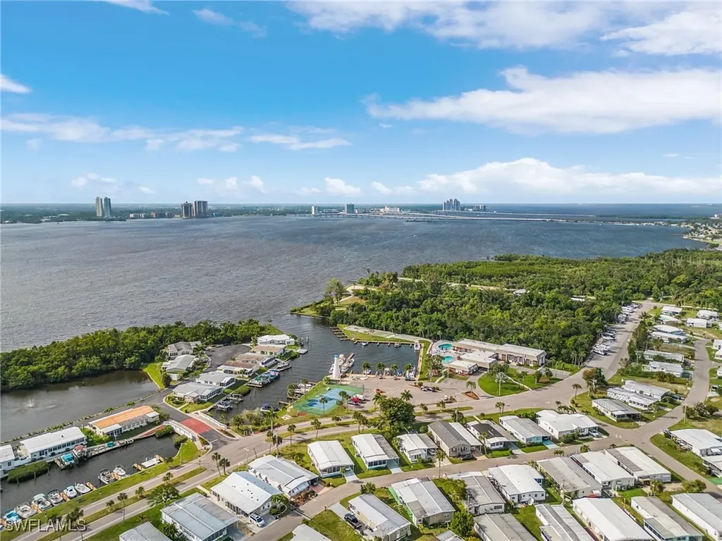 14596 Paul Revere Loop North Fort Myers FL 33917