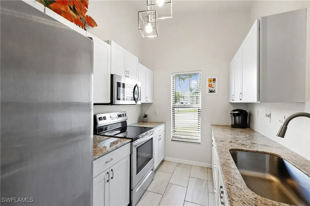 1425 SW 51st Lane Cape Coral FL 33914