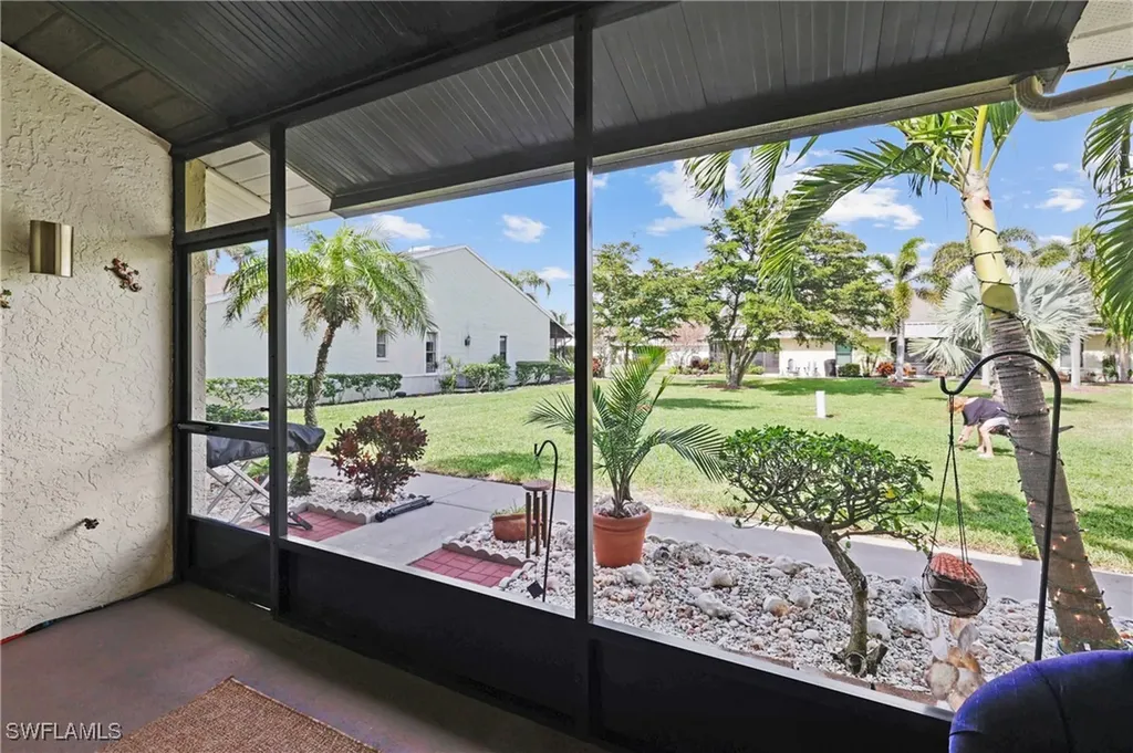 1425 SW 51st Lane Cape Coral FL 33914