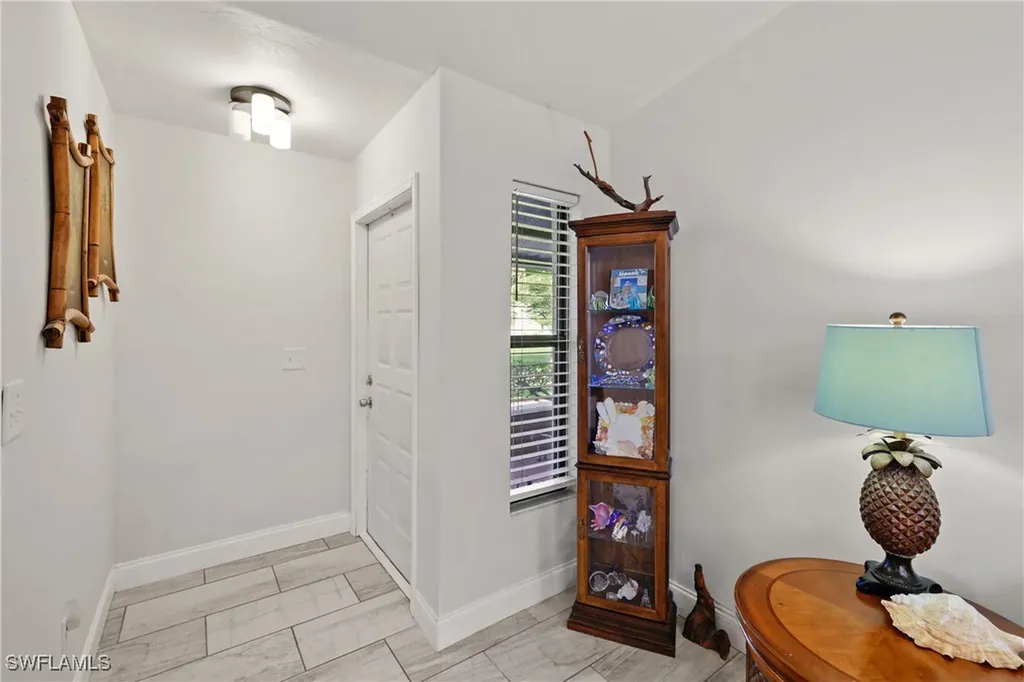 1425 SW 51st Lane Cape Coral FL 33914