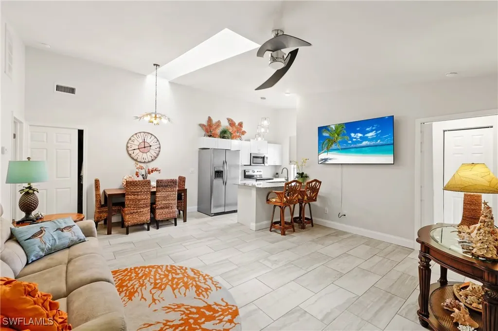 1425 SW 51st Lane Cape Coral FL 33914