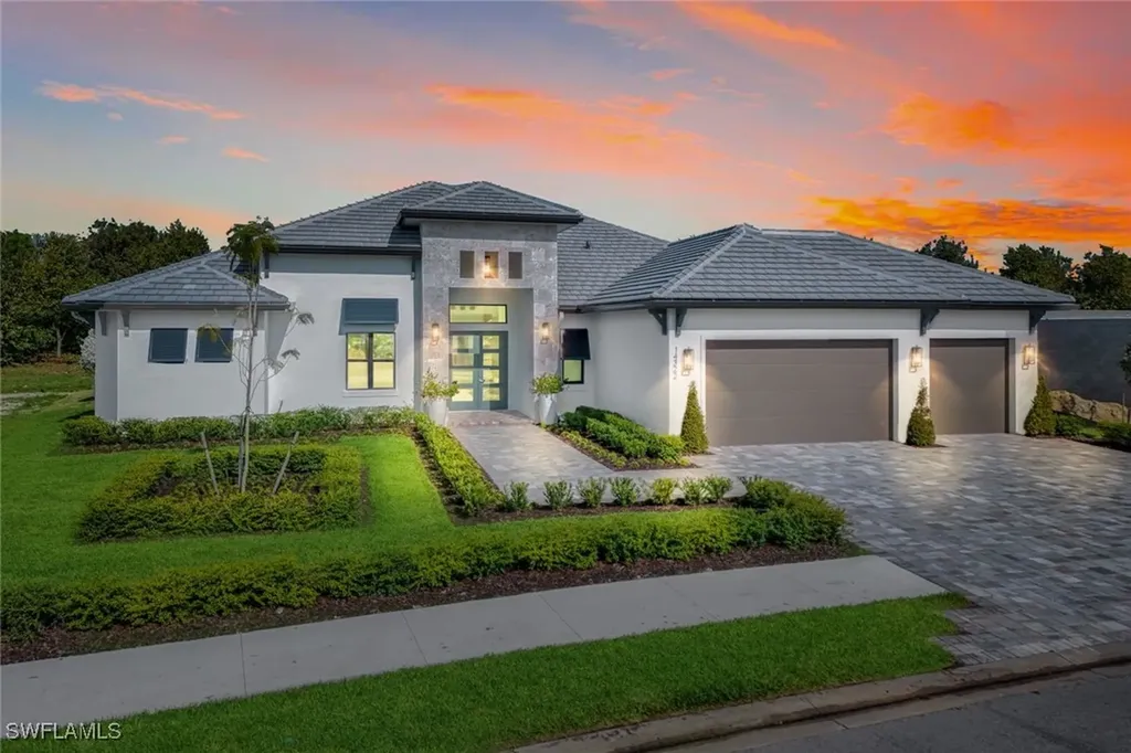Naples FL, 14322 Charthouse Circle